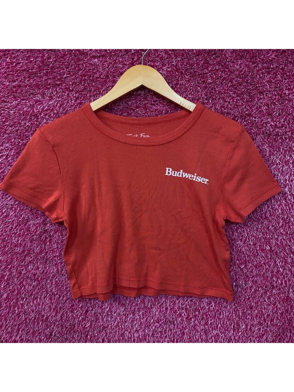 Junk Food Clothing Women's Budweiser Label Crop Baby Tee Medium
